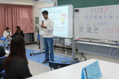 08_0528 鳴門教育大学の大学院生との交流会（写真①）